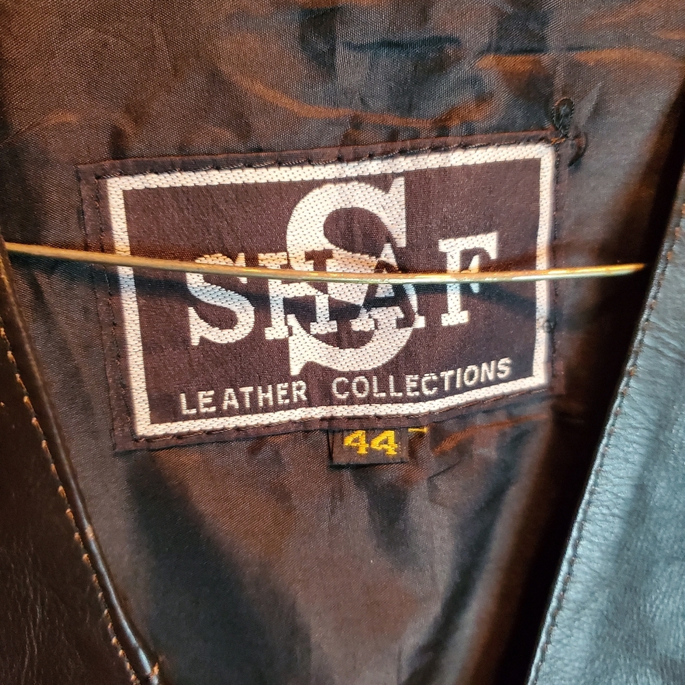Womens Leather Riding Vest - Picture 3 of 3